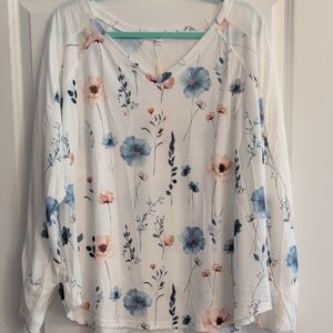 NWT Floral Boho V-Neck Blouse White With Blue and Pink Flowers